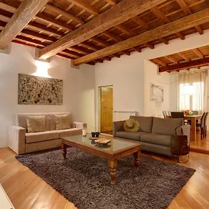 https://apartment-il-magnifico-florence.it-tuscanyhotel.com